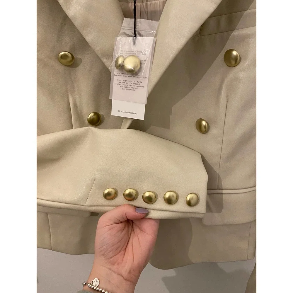 Sold - Picture 7 of 8